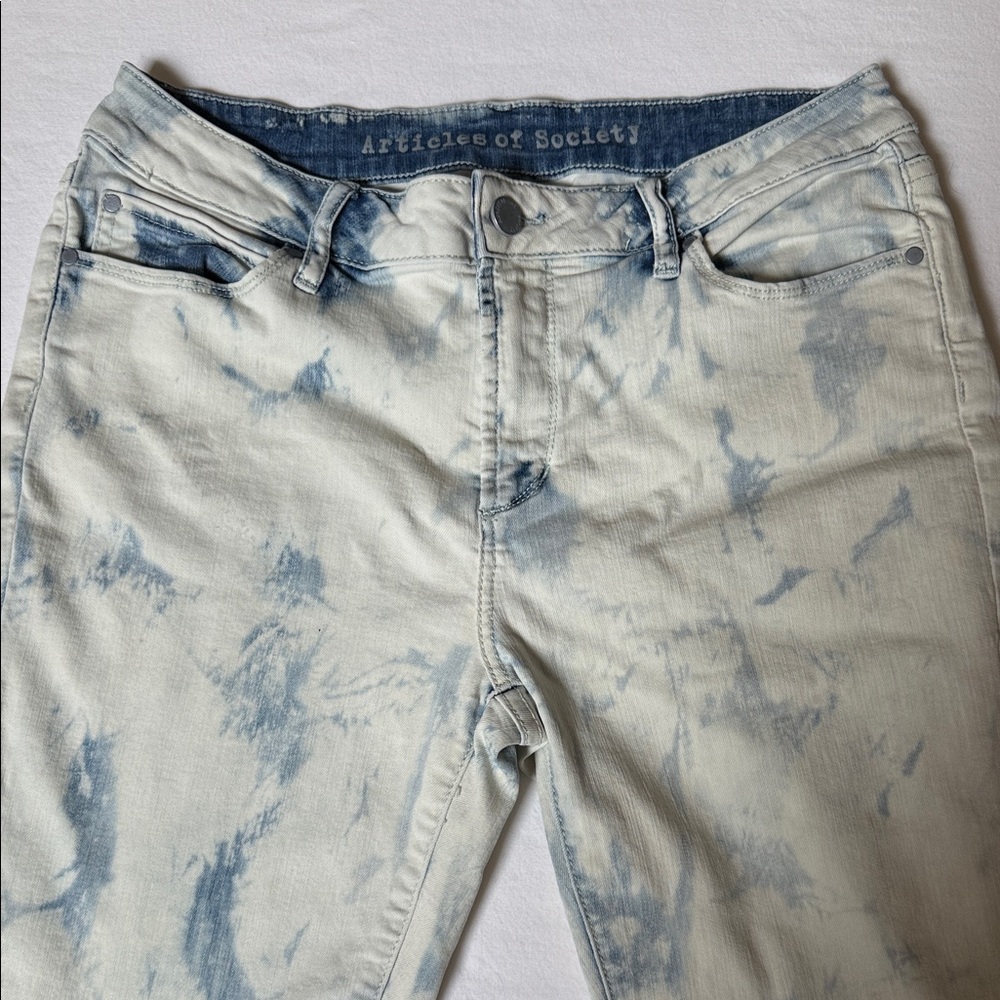 Articles‎ Of Society Blue and Cream Patterned Jeans